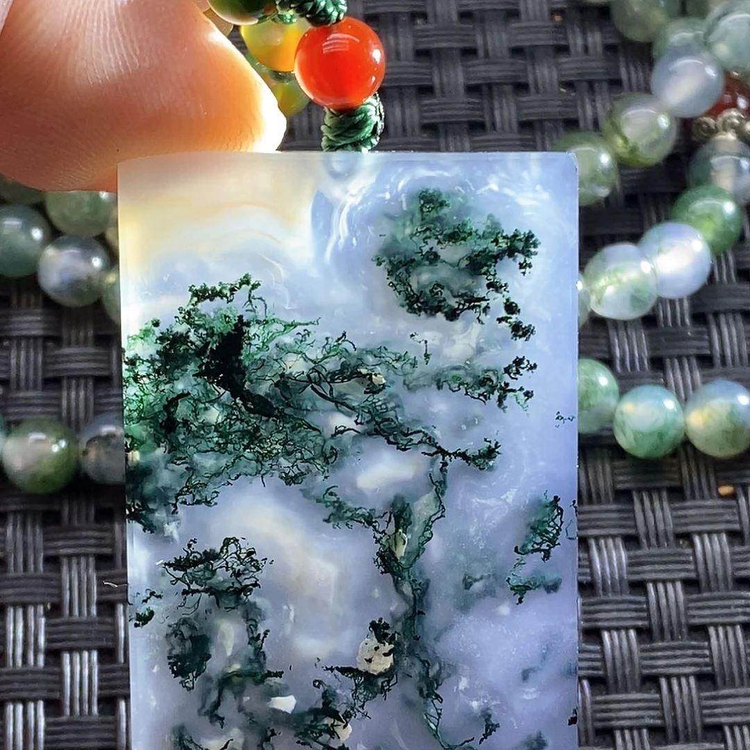 未镶嵌颈饰玛瑙/玉髓过*