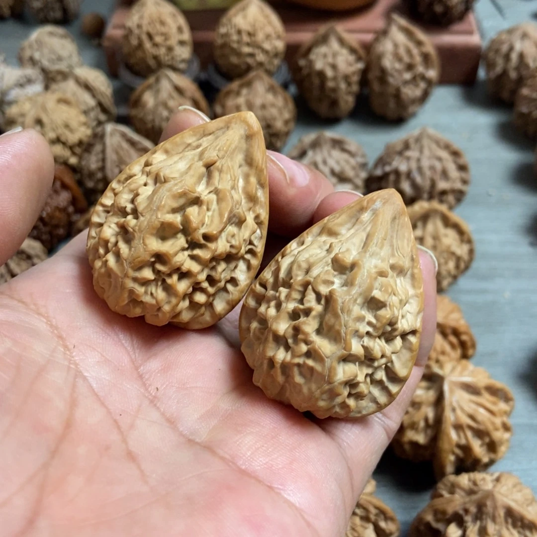 吊坠文玩核桃罗汉鸡心35尺