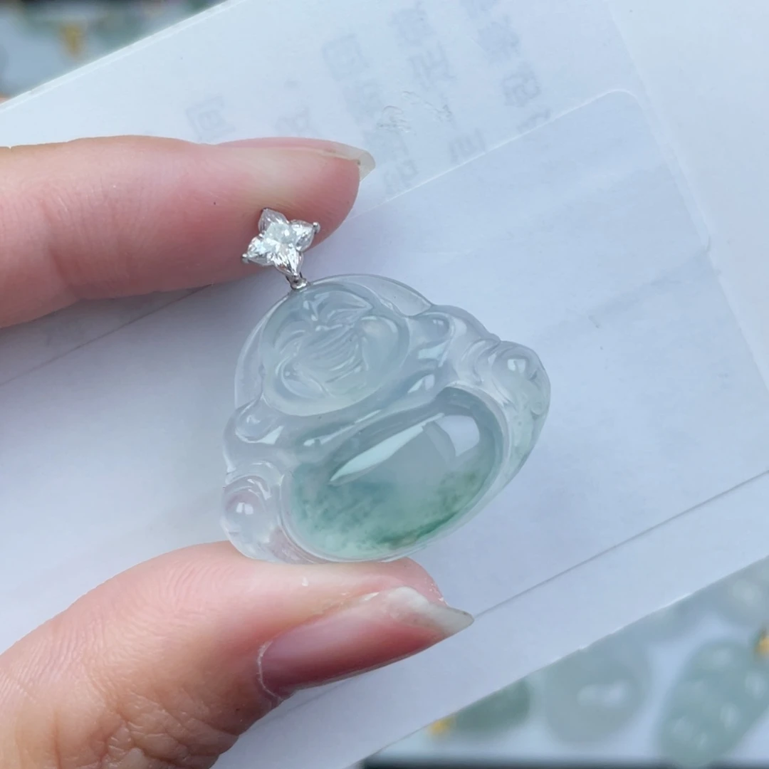 翡翠18K金镶嵌颈饰