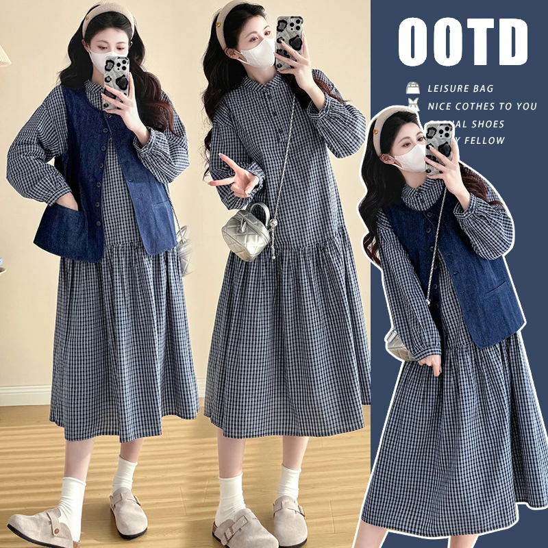 秋季孕妇装2025潮款洋气韩版大码宽松马甲外套俏皮格纹连衣裙秋装