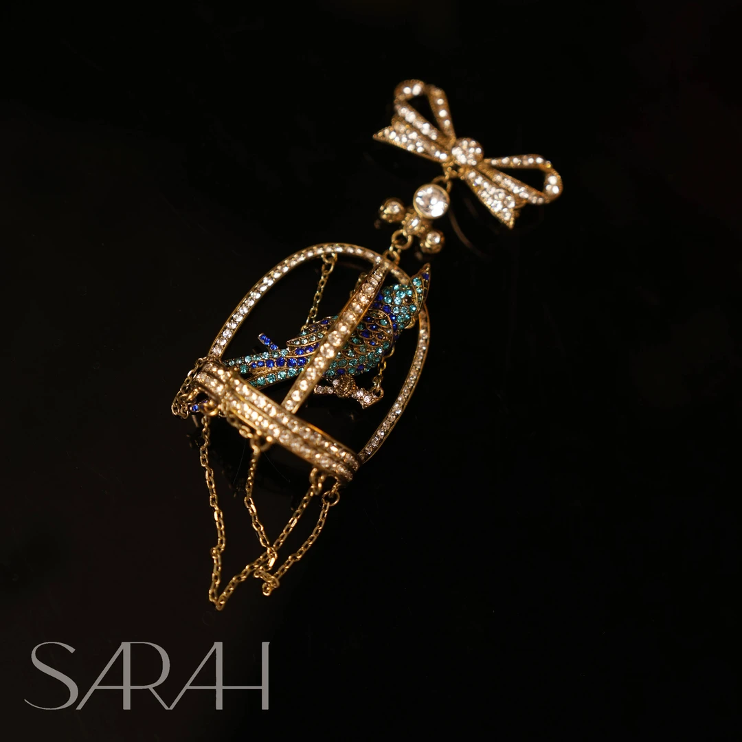 铜合金合成锆石胸针 DearLisa.精工系列 复古蓝色鸟笼满钻 胸针