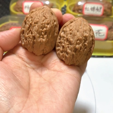 吊坠文玩核桃红莲籽