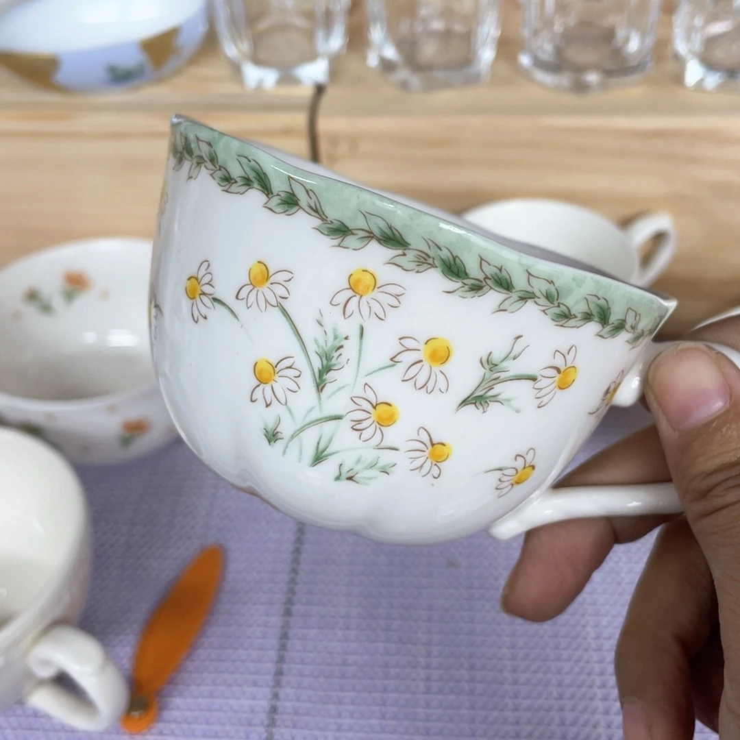 若***月鹿屋家的美丽咖啡杯