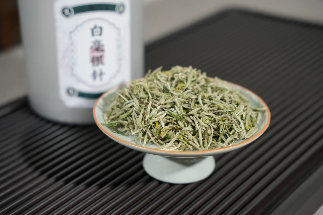 【高山银针】2025花香白毫银针 花香馥郁 滋味鲜甜 白茶