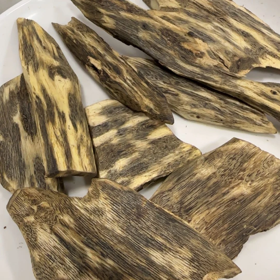 沉香木摆件奶***?海南棋楠沉香老料张勺子块料126