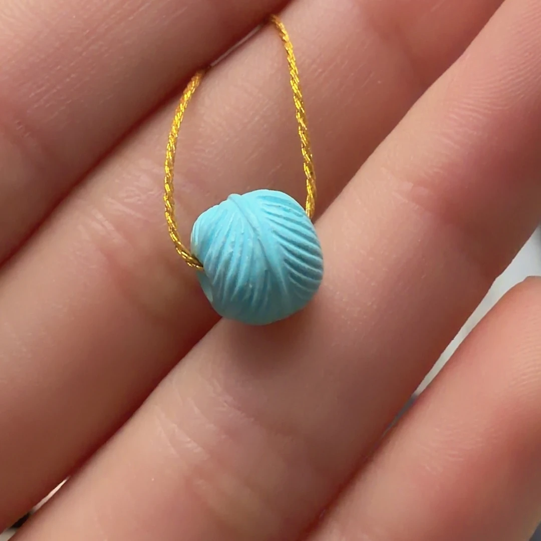 绿松石未镶嵌颈饰