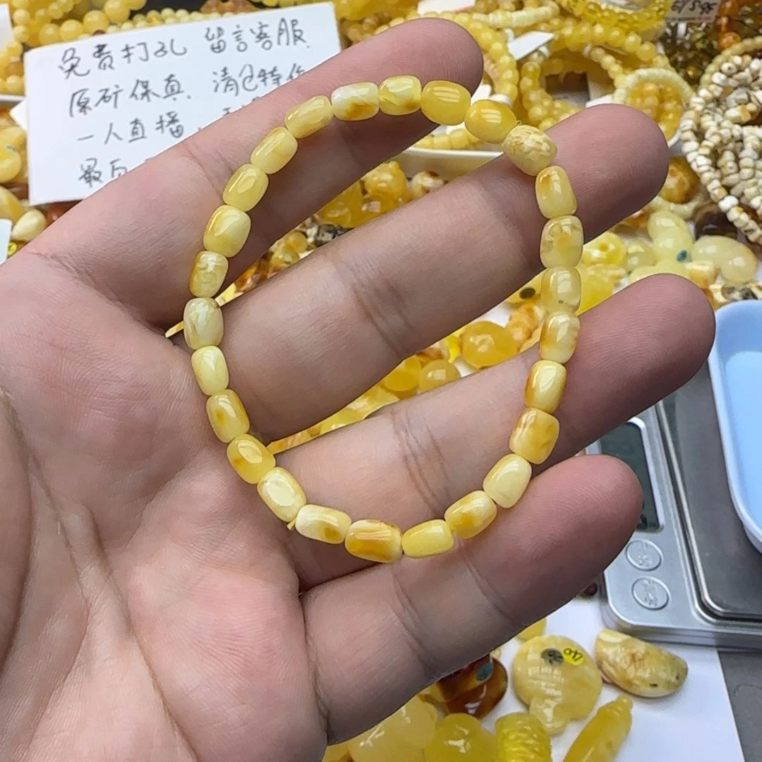 每****琥珀未镶嵌裸石3.95克03