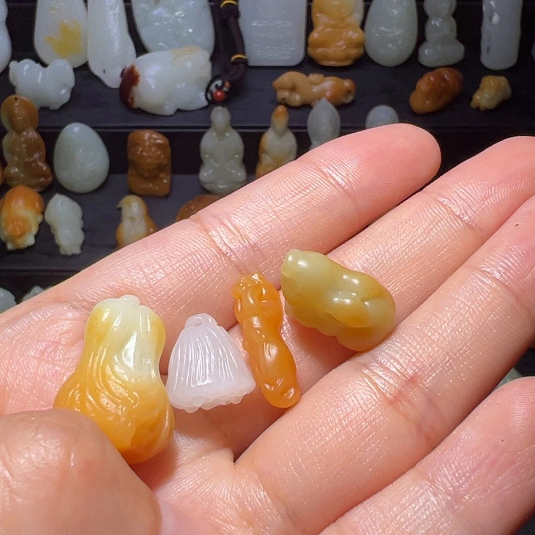 知***命和田玉未镶嵌颈饰