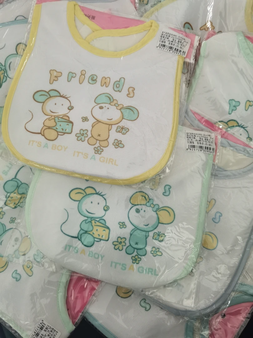 婴儿防水围兜宝宝卡通围嘴可拆卸免洗吃饭口水巾