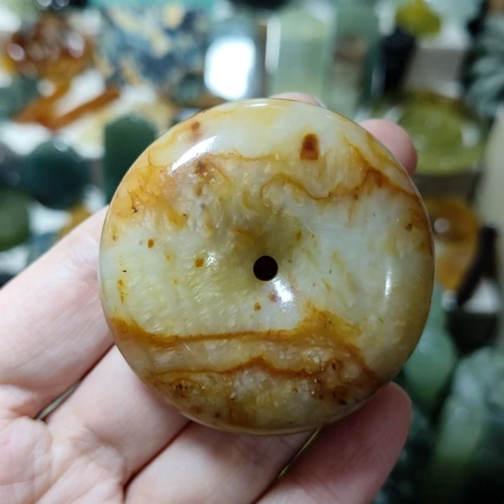 岫玉未镶嵌平安扣