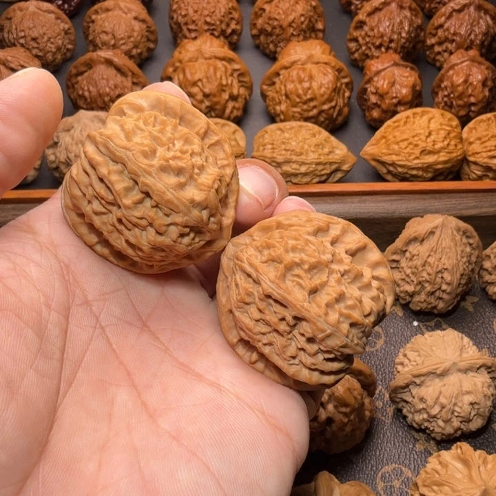 海***宝把件文玩核桃延庆三角白狮子头