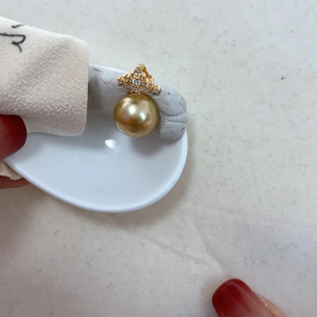 【闪购商品】银S925镶嵌颈饰海水珍珠