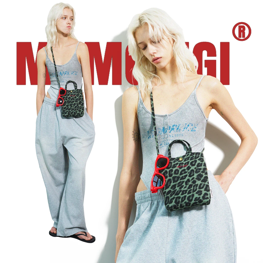 Momogigi自由宣言 原创设计复古豹纹帆布手机包单肩斜挎小方包