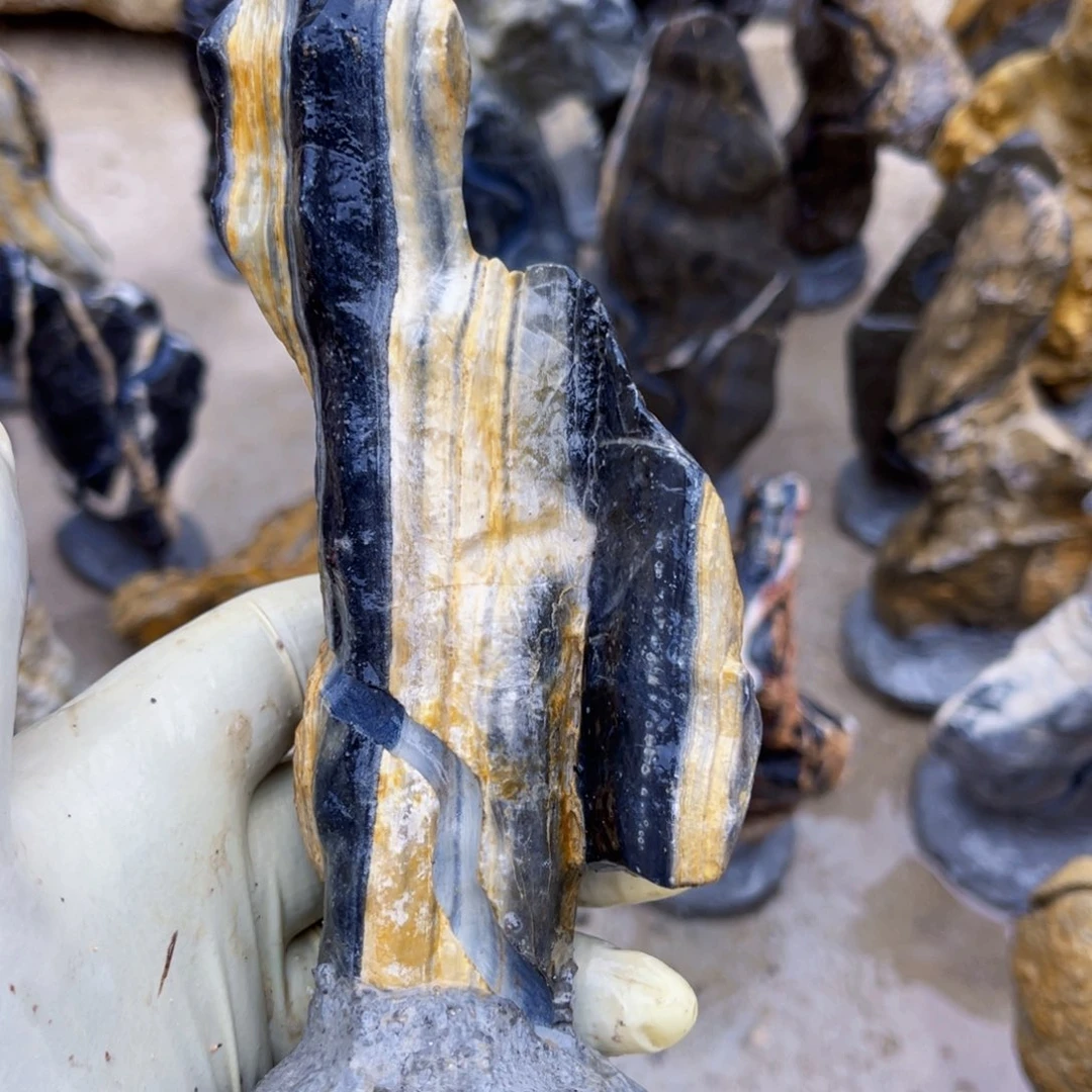 小**.附石盆景一物一拍