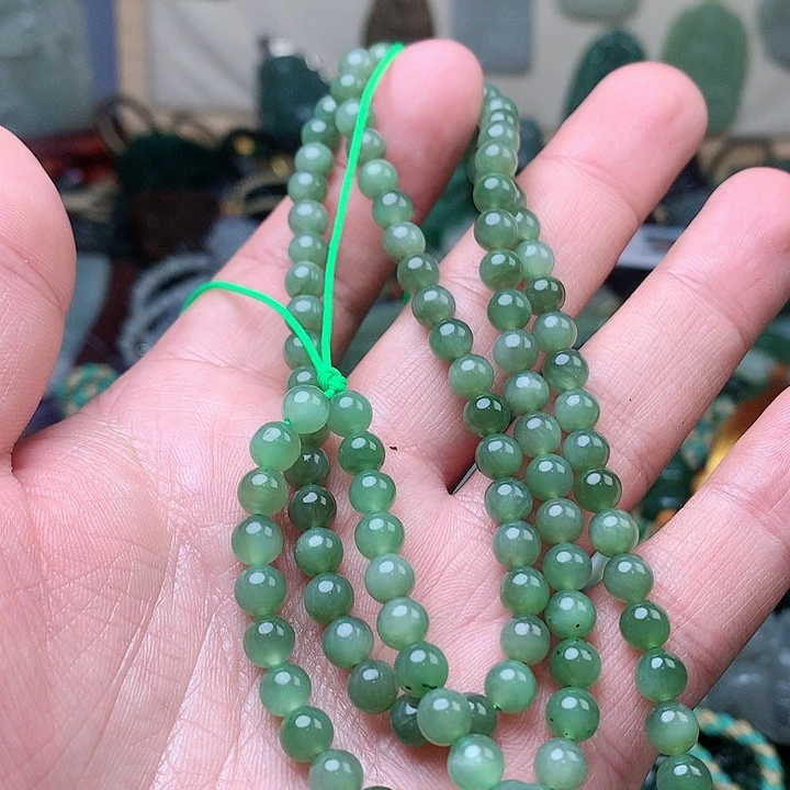 未镶嵌和田玉挂件陈*虎