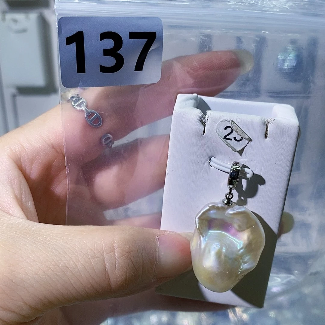 淡水珍珠合金颈饰