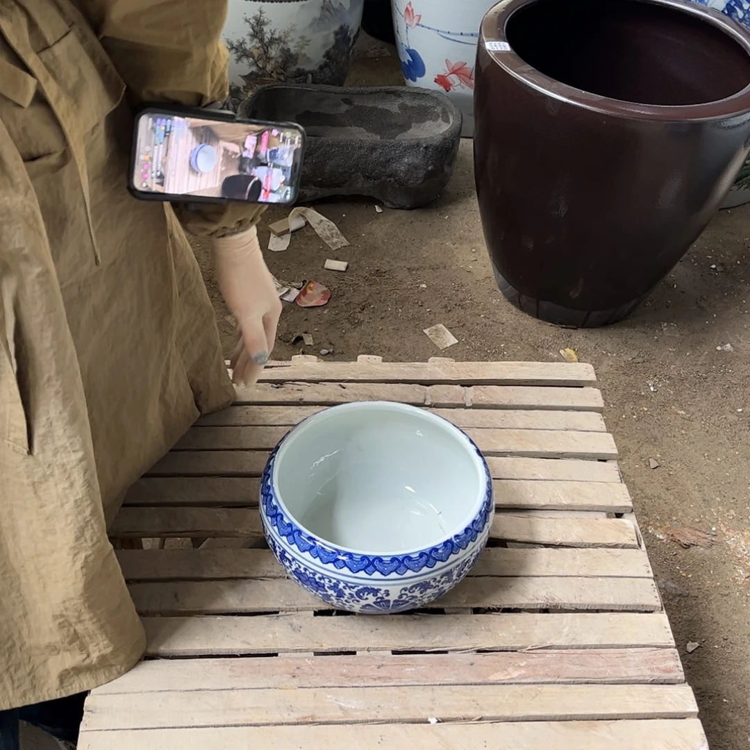 瓷片缠枝莲23.88888888