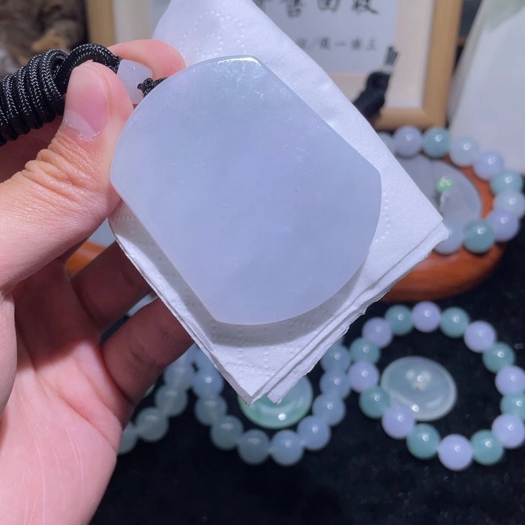 颈饰未镶嵌翡翠吊坠4