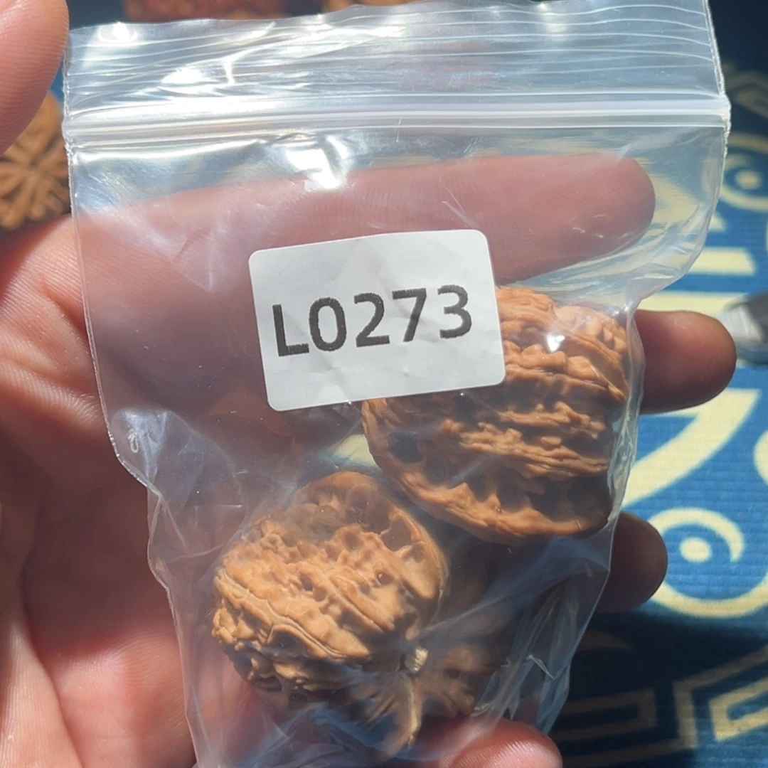 文玩核桃吊坠纽*白狮子