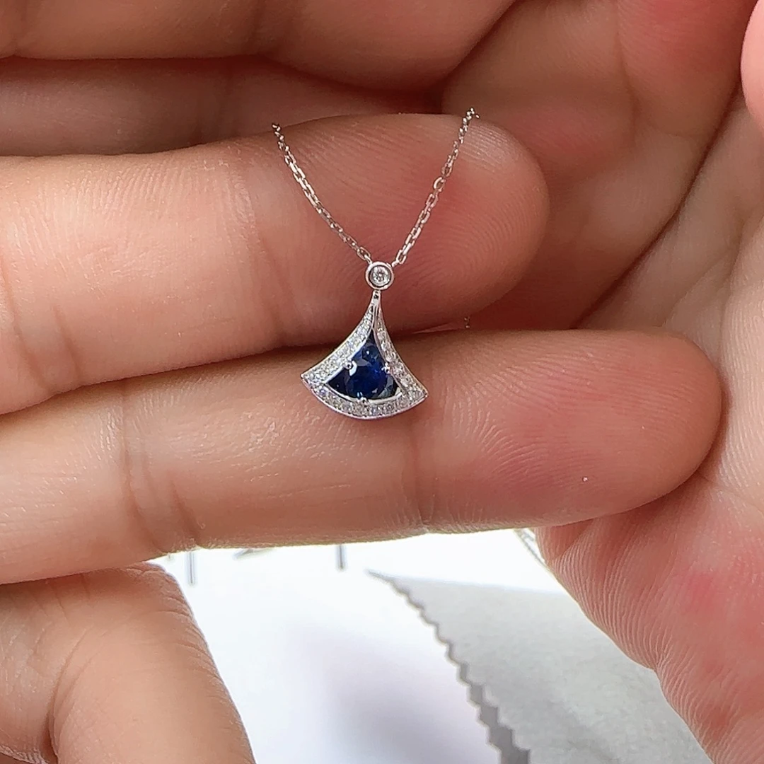 ****路颈饰18K金镶嵌蓝宝石