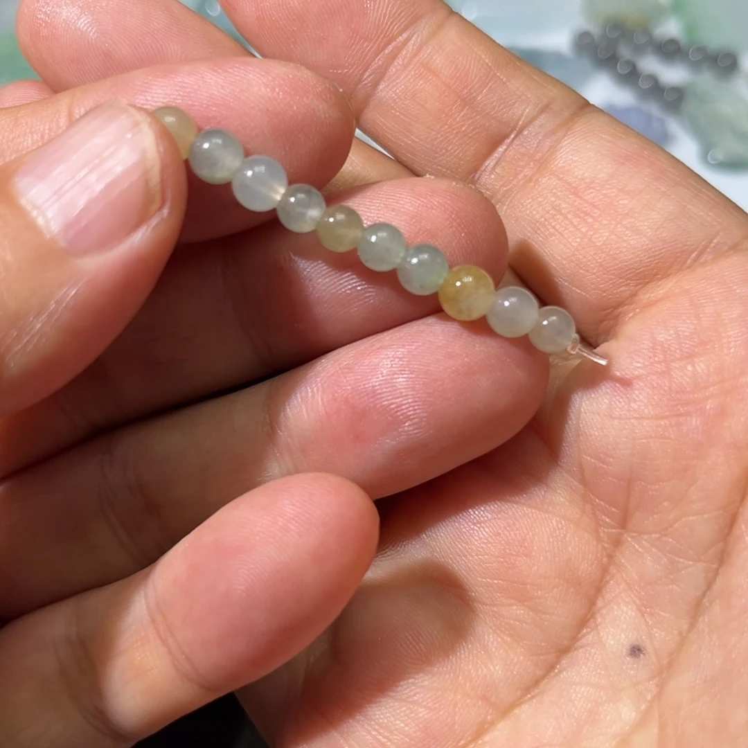 翡翠未镶嵌颈饰珠子