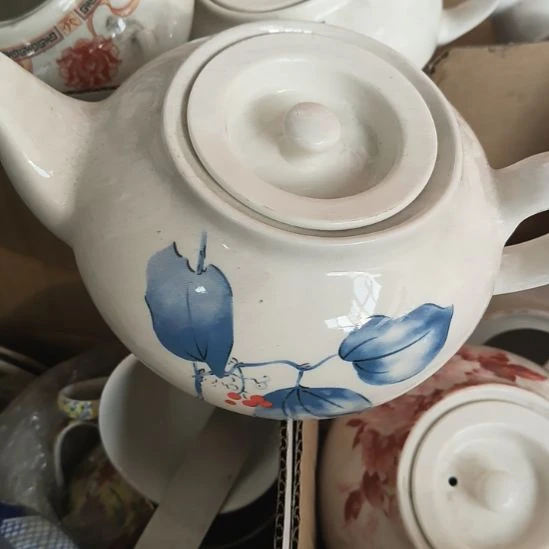 陶瓷盘子碗啥都有