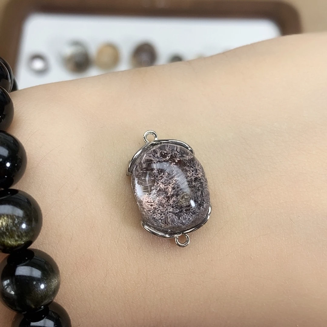 未镶嵌颈饰水晶W**K水晶