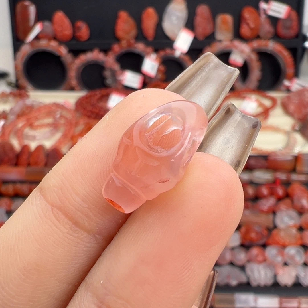 南红玛瑙未镶嵌颈饰金刚杵