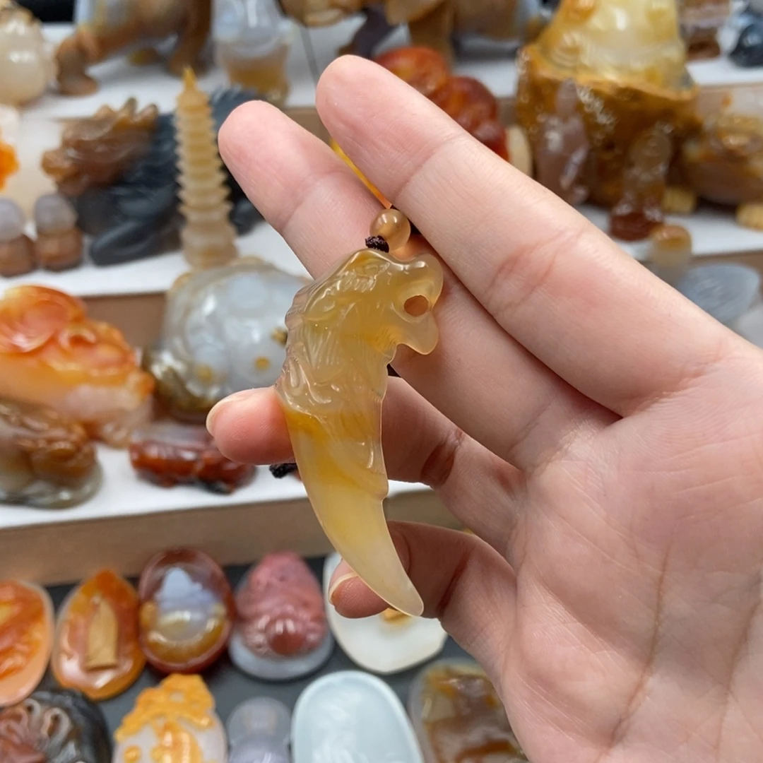 诚***下玛瑙/玉髓未镶嵌玛瑙