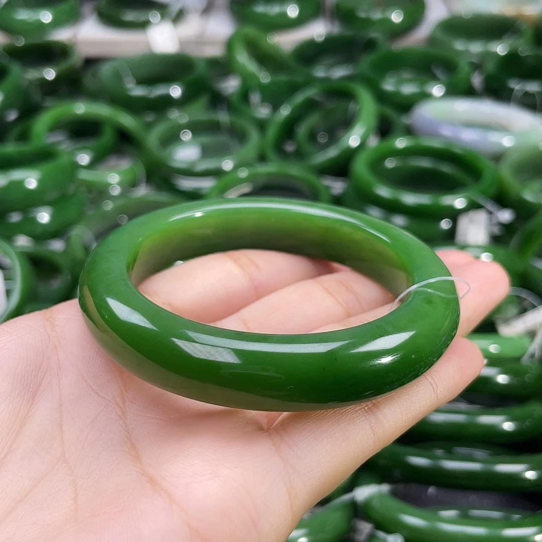 未镶嵌手镯和田玉（碧玉）