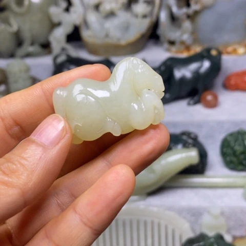 和田玉未镶嵌挂件