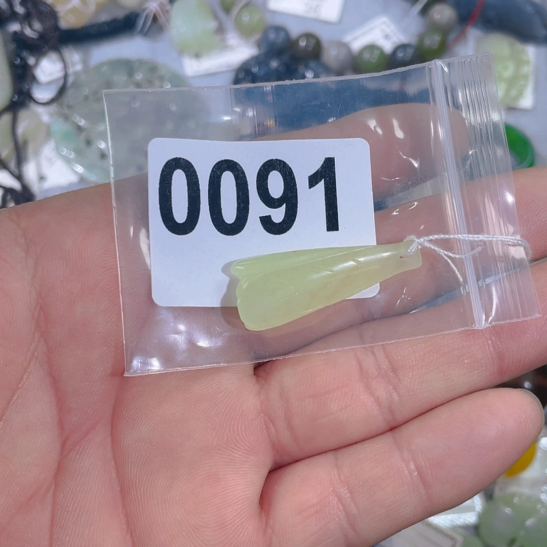 和田玉车挂未镶嵌