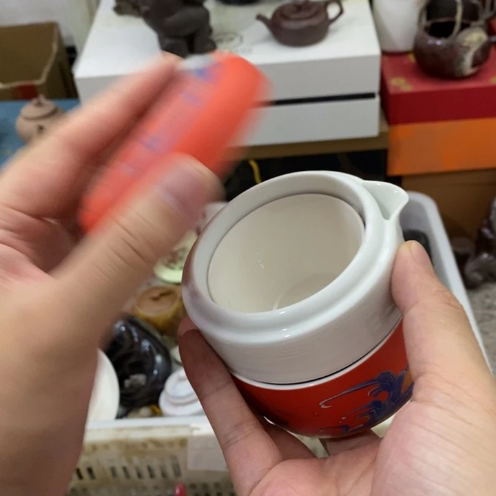陶瓷艺术品及陶瓷壶壶