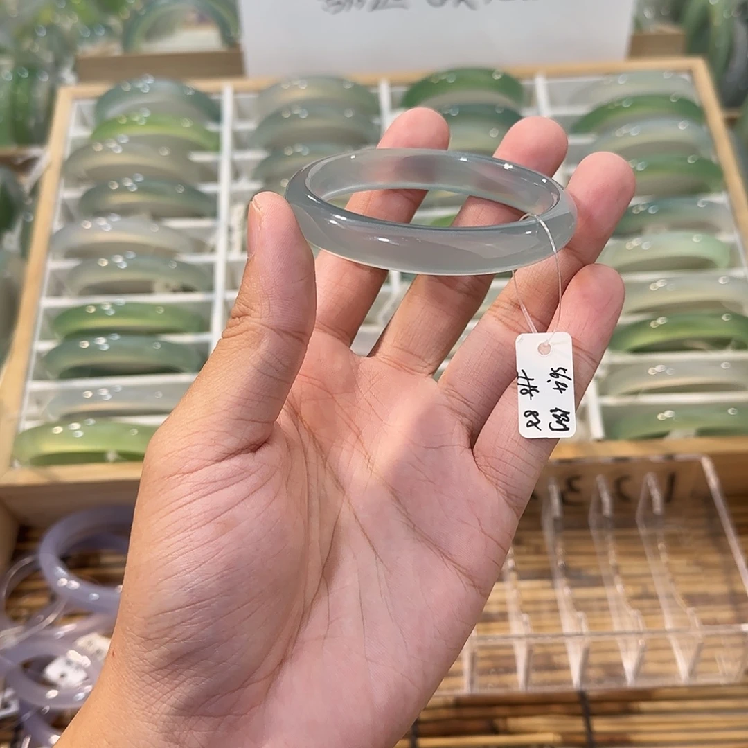 玛瑙/玉髓未镶嵌手镯圈口56.4