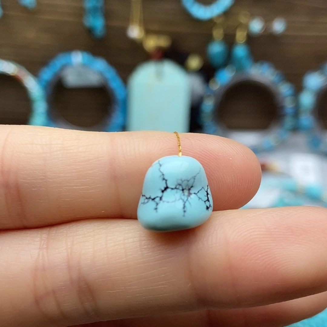 绿松石未镶嵌天空蓝水草纹吊坠