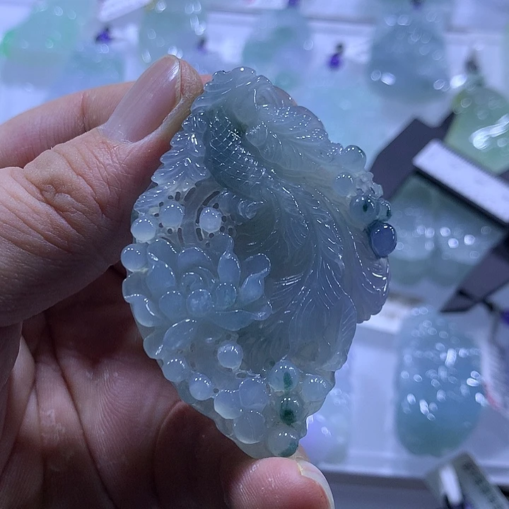 翡翠未镶嵌颈饰天然翡翠A货吊坠