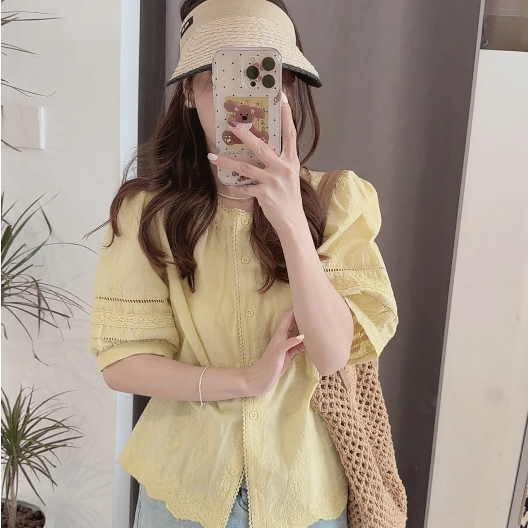 2025夏季提花大码韩版设计感棉刺绣镂空短袖衬衫女花边领宽松显瘦