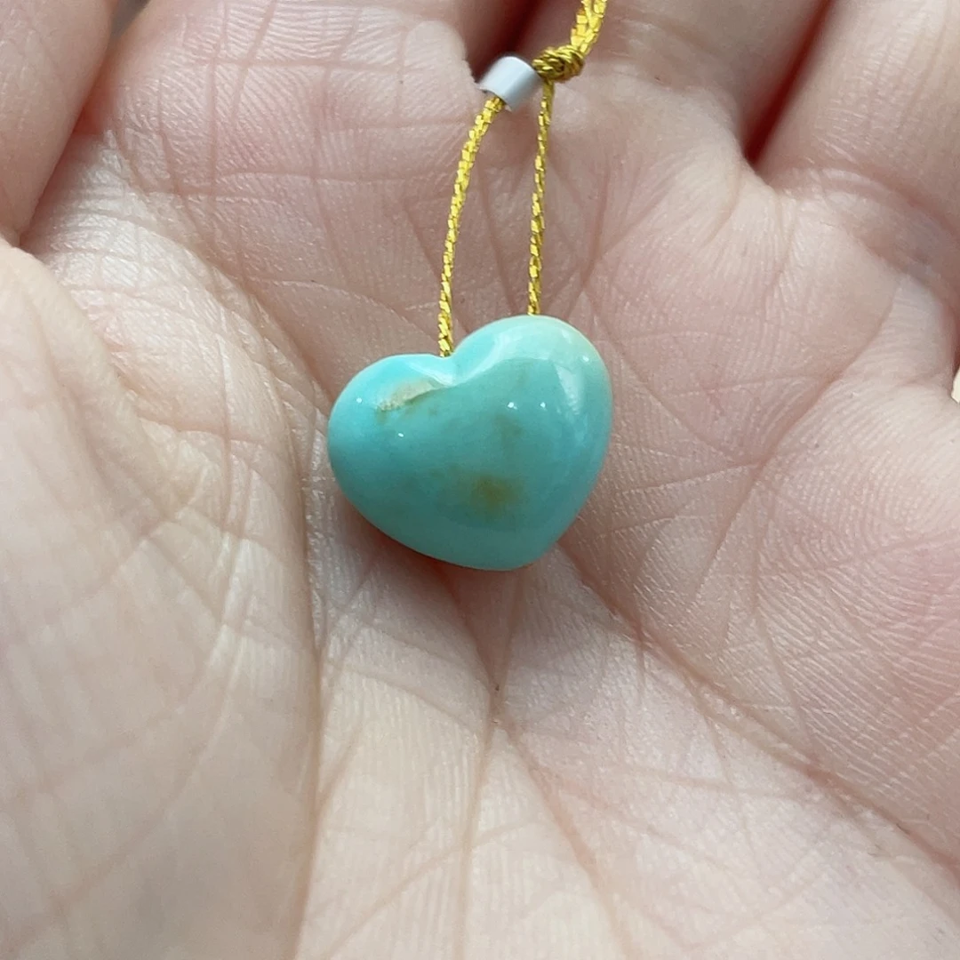 绿松石颈饰未镶嵌