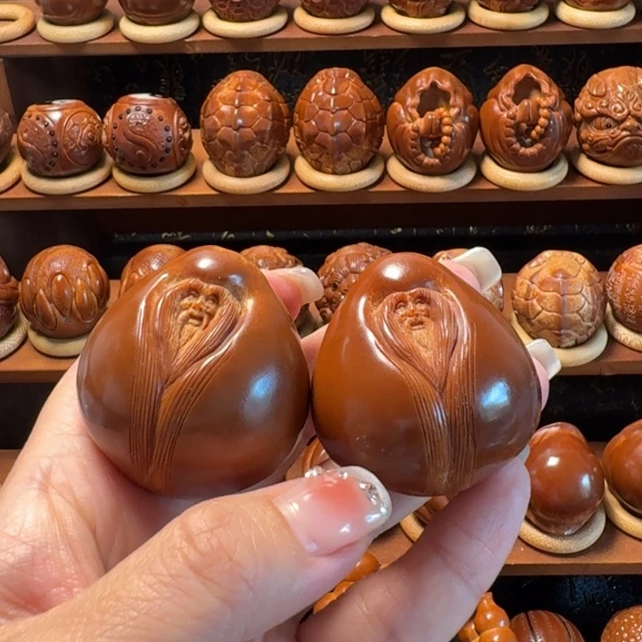 冰***哥巴西橄榄核雕工艺品