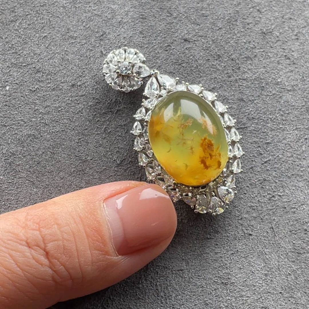 银S925镶嵌蛇纹石玉颈饰