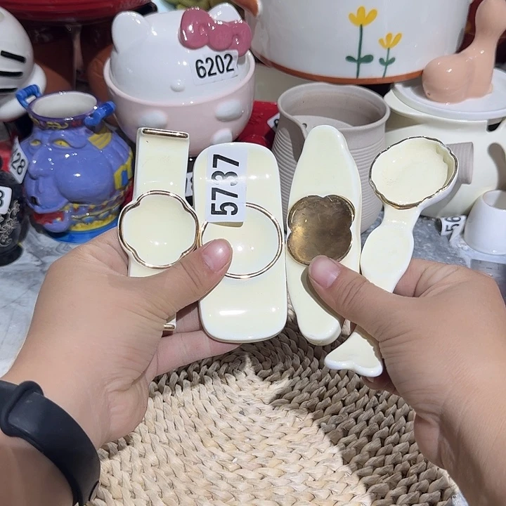 瓷片微瑕陶瓷满15包邮5737