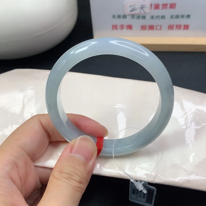 翡翠手镯未镶嵌5859
