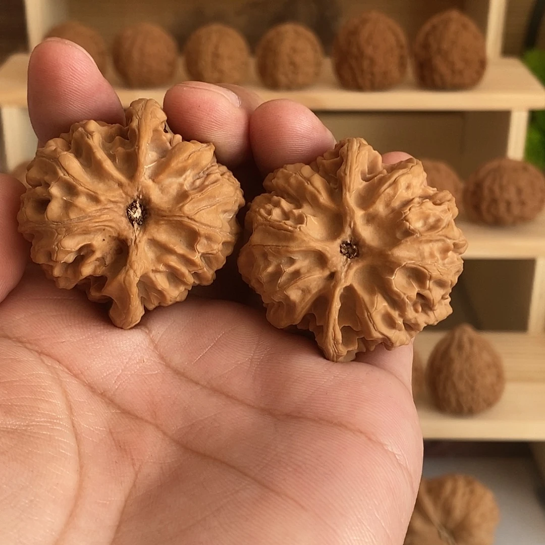 文玩核桃吊坠44尺苹果园，全品