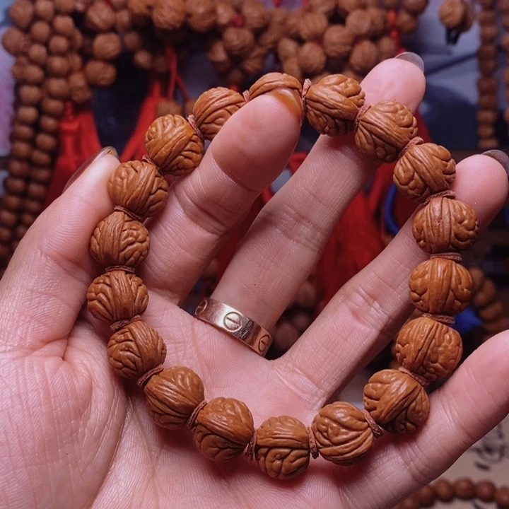 桃核吊坠龙纹桃枭