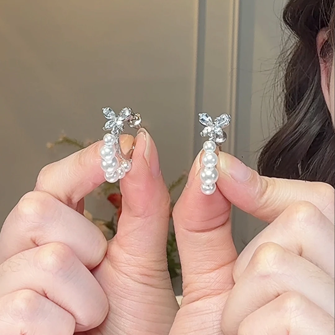 合金锆石耳饰 ins轻奢锆石蝴蝶耳钉新款2025爆款气质高级感珍珠耳