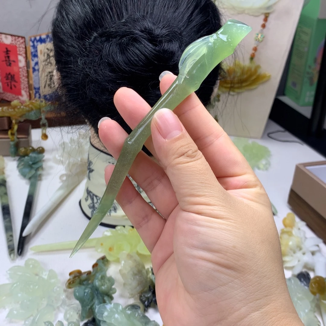 蛇纹石玉未镶嵌发饰