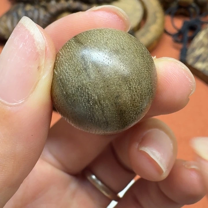 大叶紫檀（黑酸枝木类）