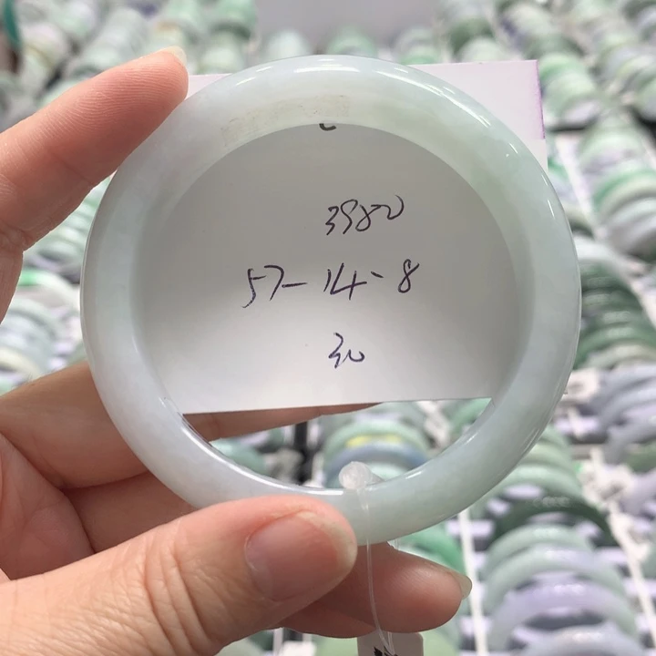 翡翠未镶嵌手镯30