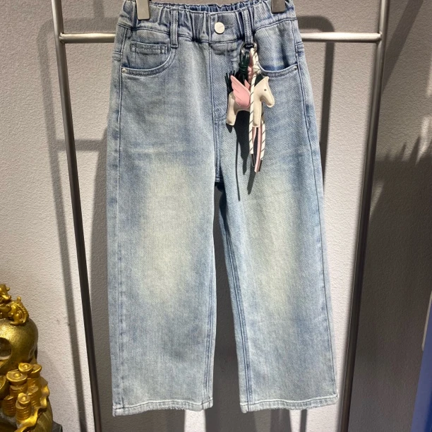 2507儿童直筒牛仔裤