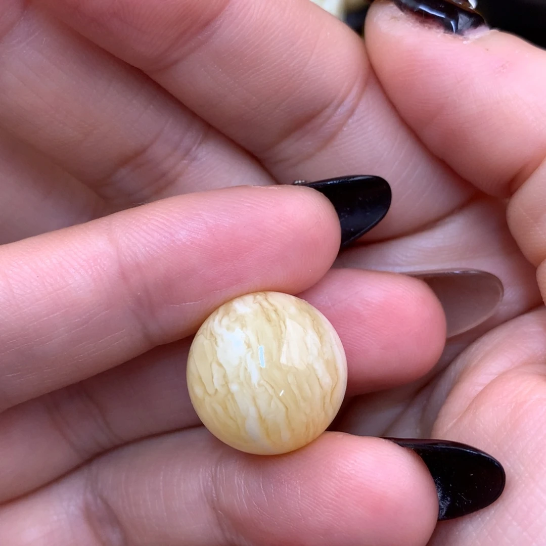 琥珀未镶嵌裸石蜜蜡